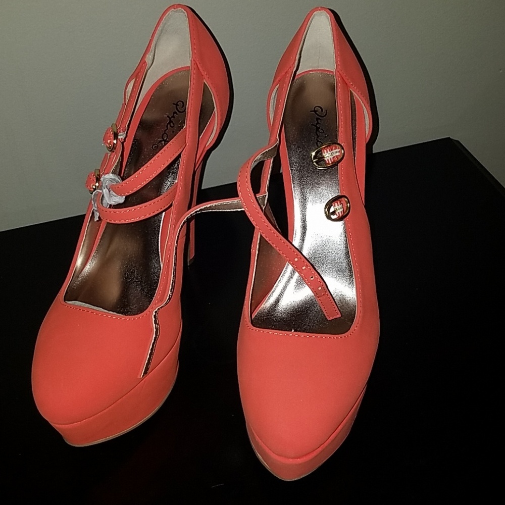 6" high heels